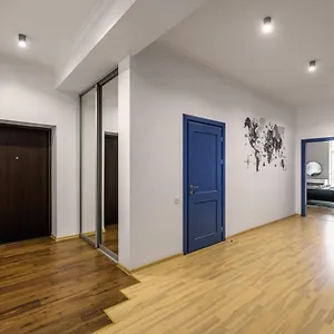 Aparts Forum Apartament Lwów